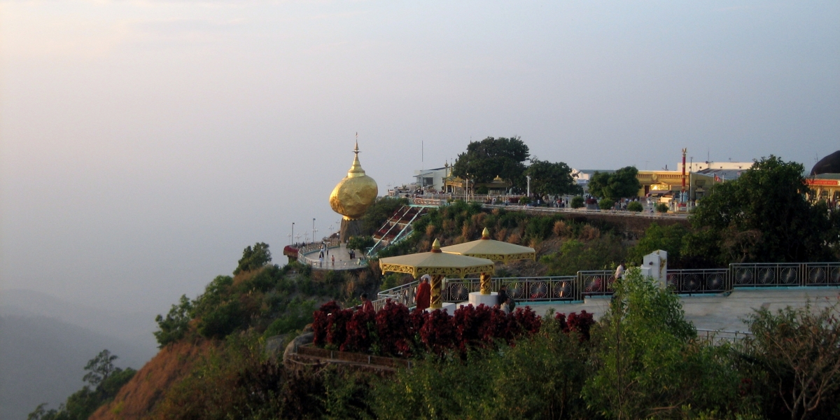 Yangon- Chùa Đá Vàng Kyaikhtiyo - Bago– Chùa Vàng